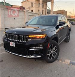 جیپ گراند شیرۆکی